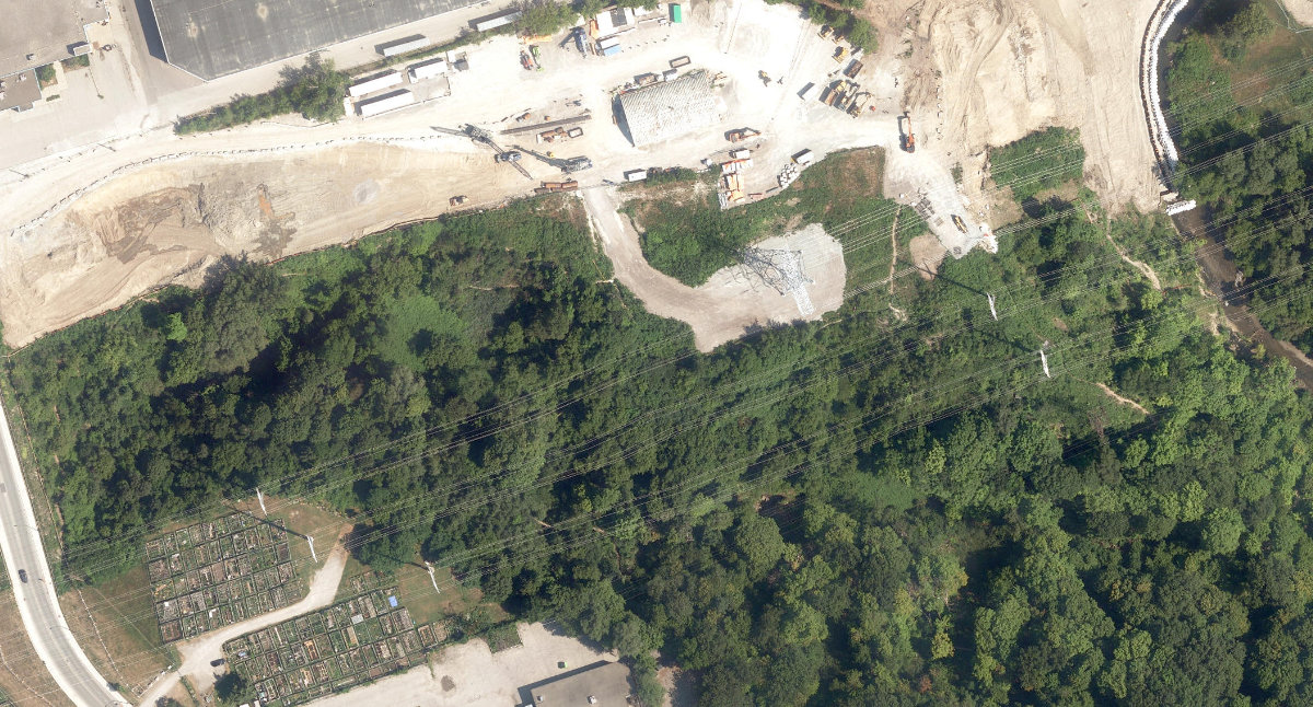 East York Hydro Green Space — site photograph