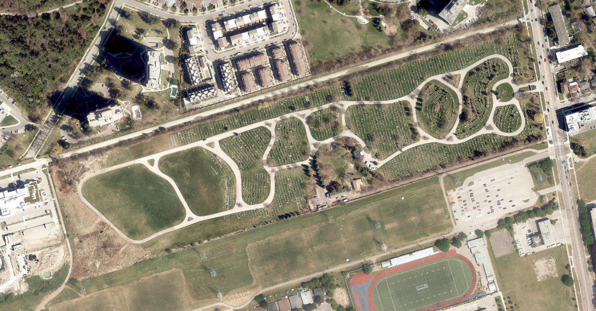 Beth Tzedec Memorial Park — site photograph