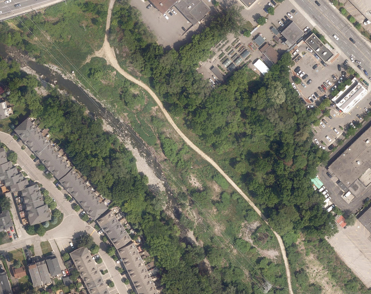Etobicoke Hydro Green Space — site photograph