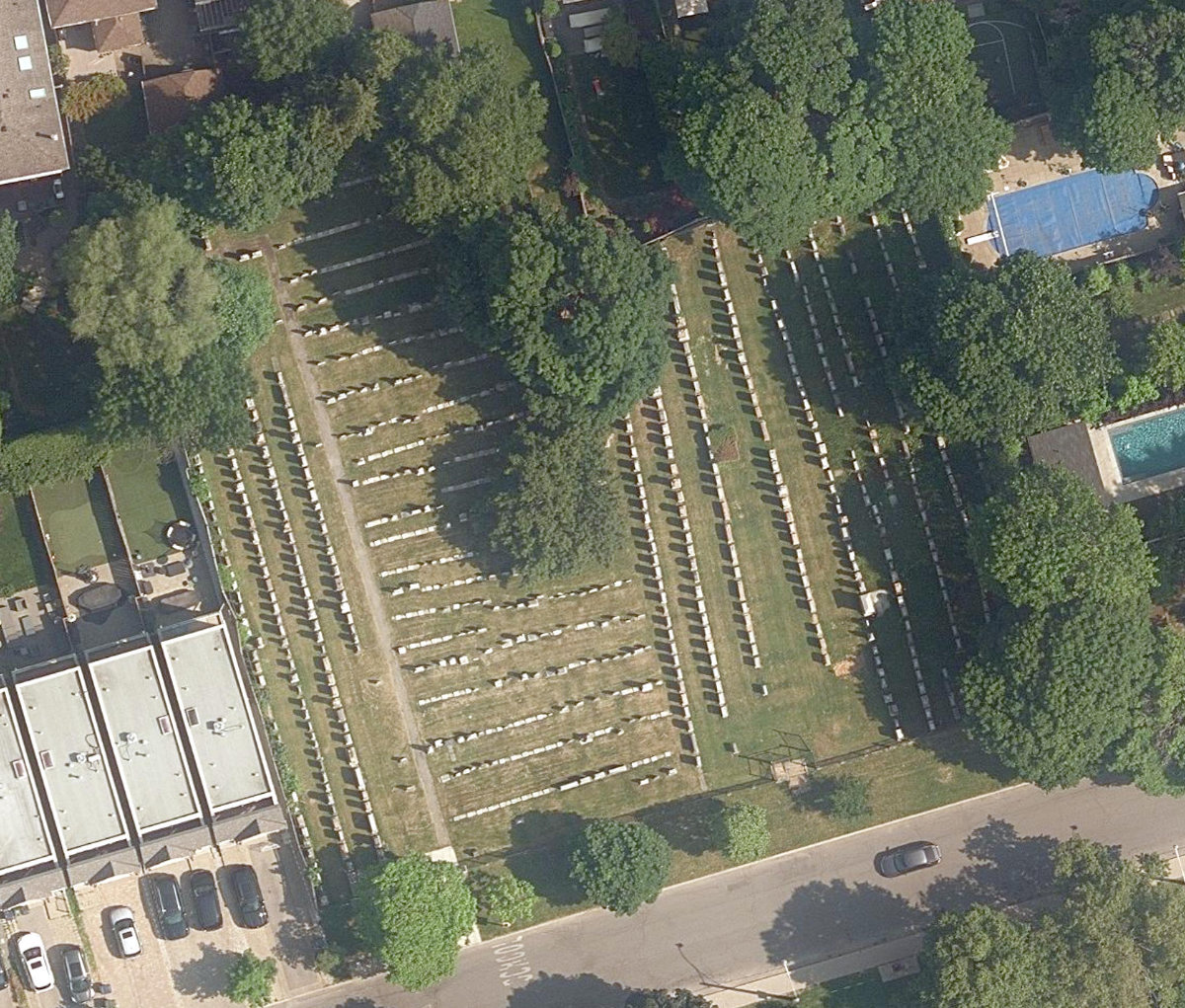 Roselawn Avenue Cemetery — site photograph