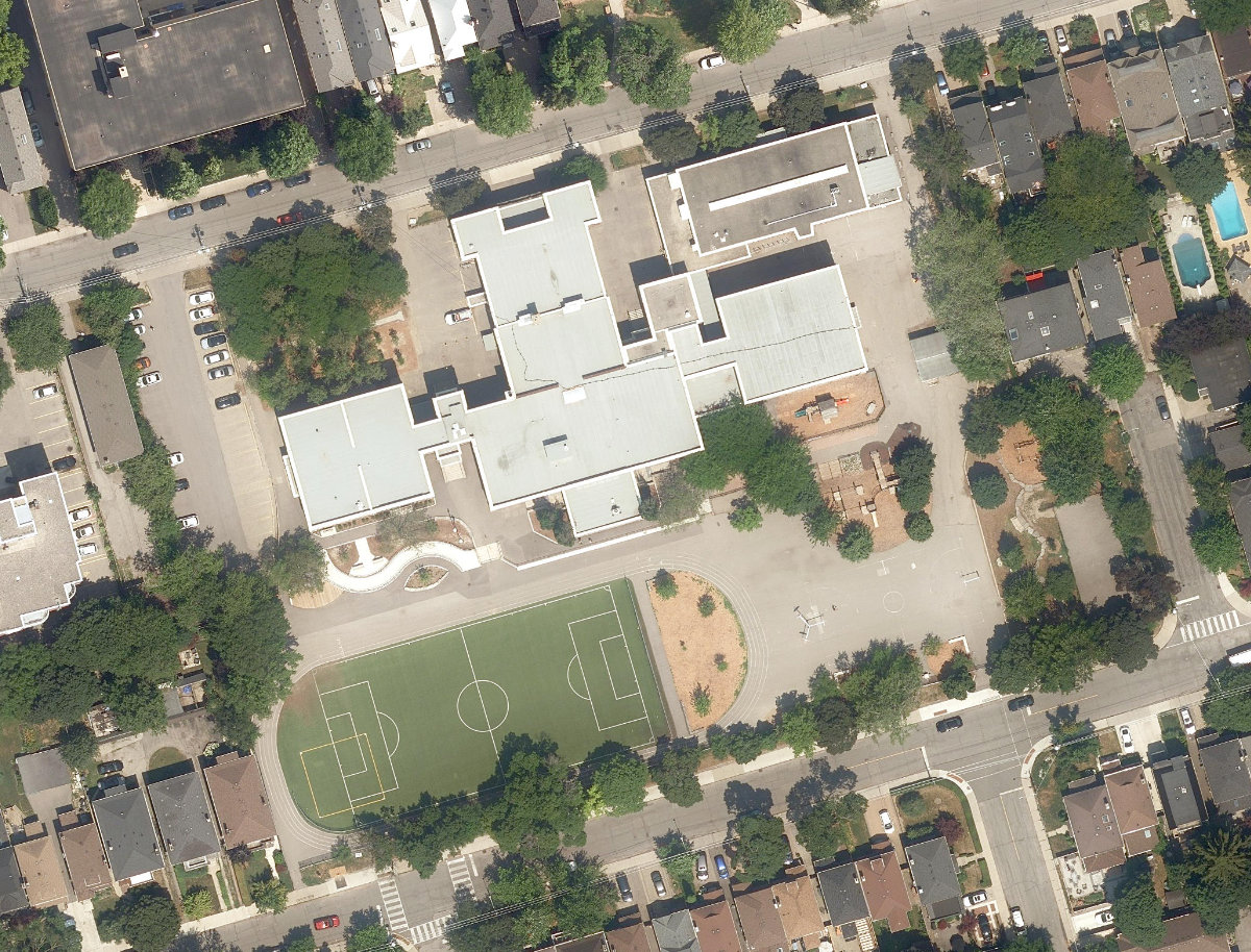 BEDFORD PARK COMMUNITY CENTRE - Building Grounds — site photograph