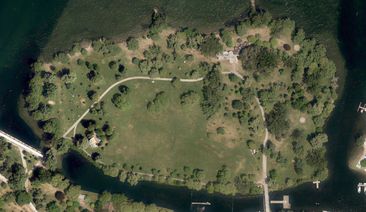 Toronto Islands - Olympic Island Park — aerial / top-down view