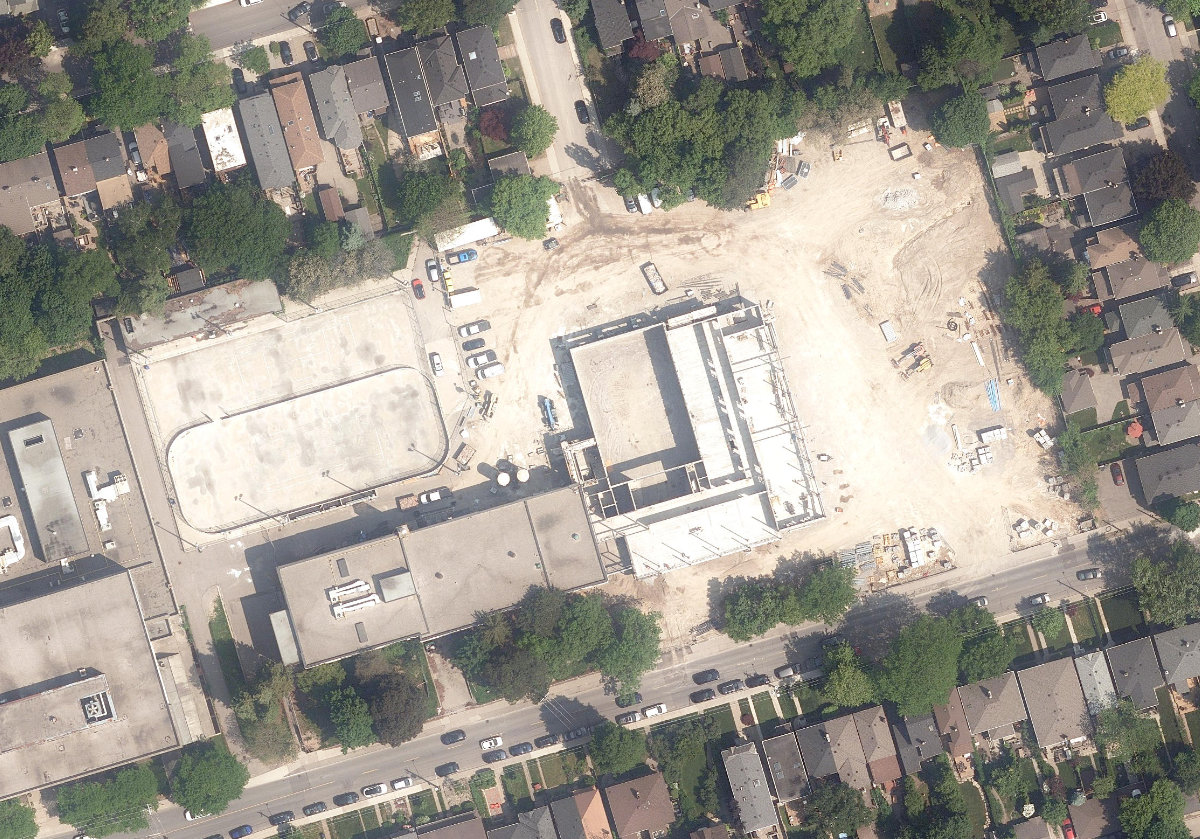 HODGSON PUBLIC SCHOOL - Building Grounds — site photograph