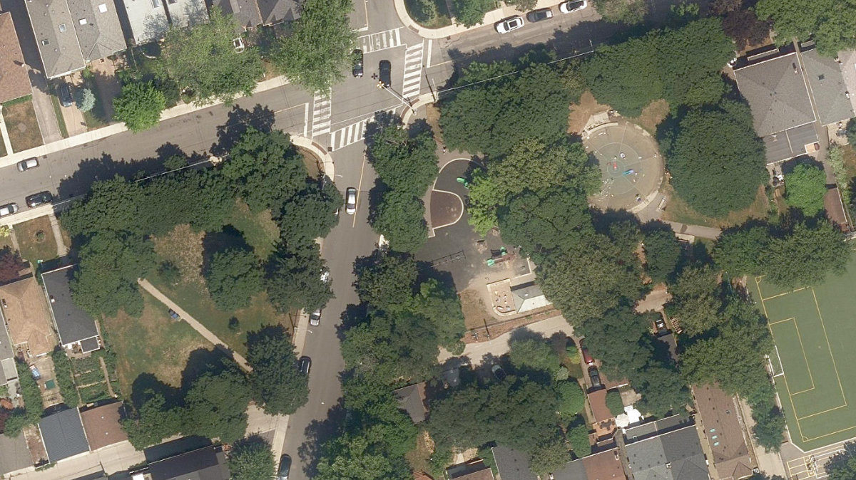 Woburn Avenue Playground, site photograph
