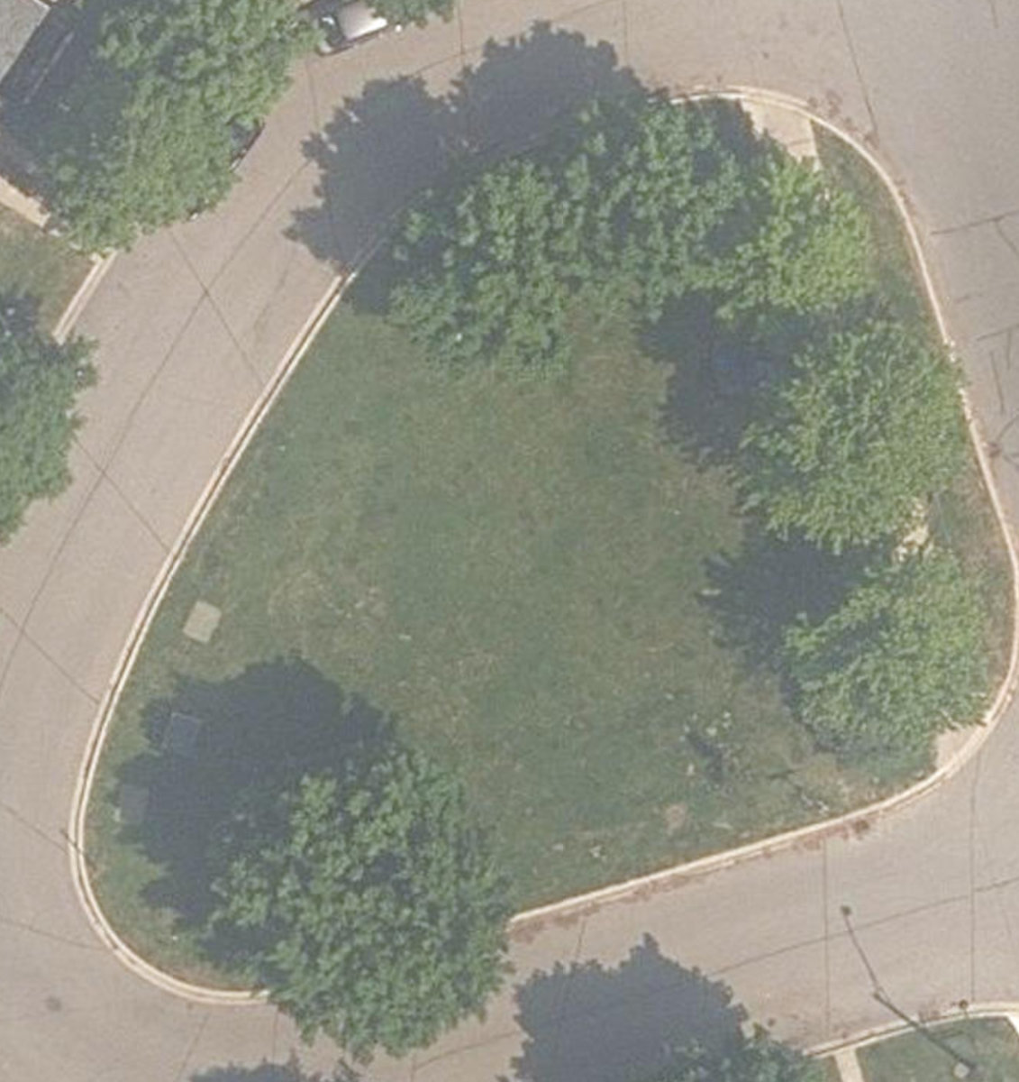 Symes - Viella Parkette — site photograph