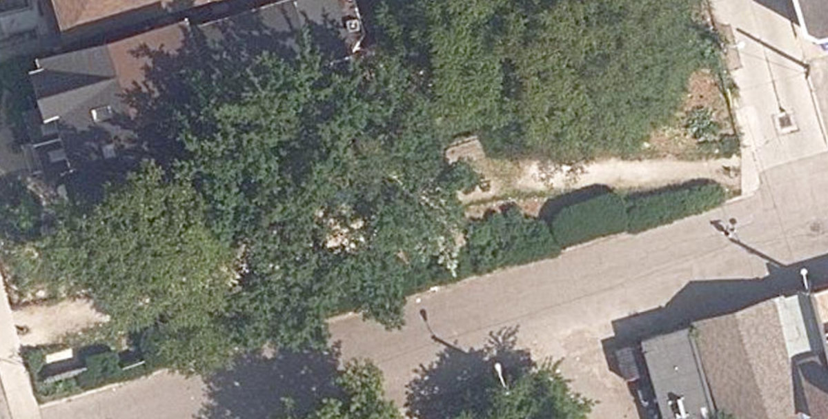Euclid Avenue Parkette — site photograph