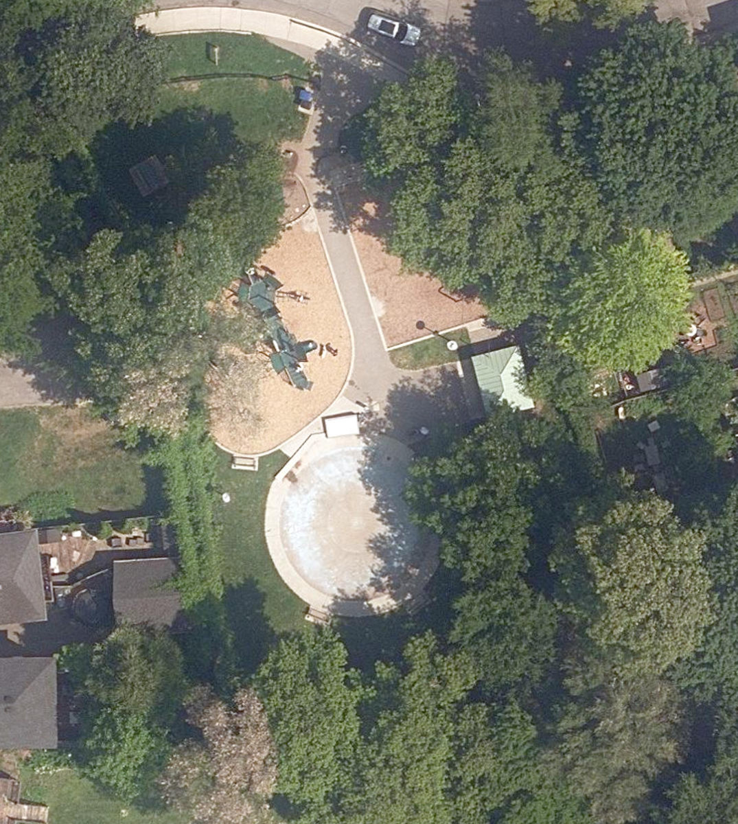 Chelsea Avenue Playground — site photograph
