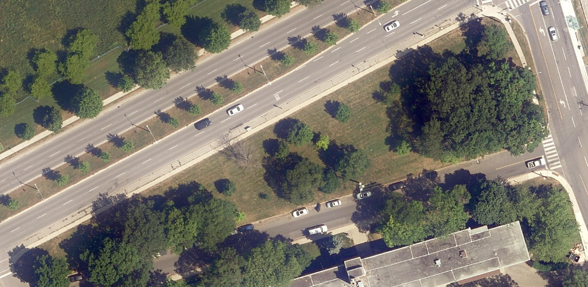 Birchmount Rd Traffic Island — site photograph