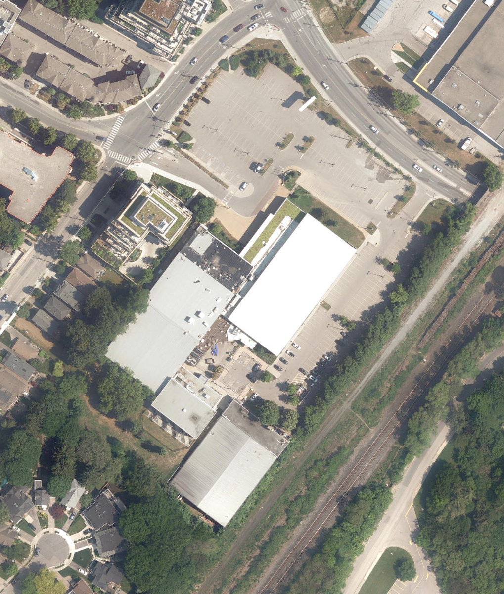 LEASIDE MEMORIAL COMMUNITY GARDENS - Building Grounds — site photograph