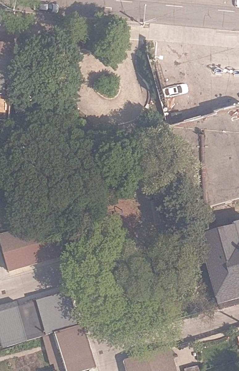 Dundas - St.Clarens Parkette — site photograph