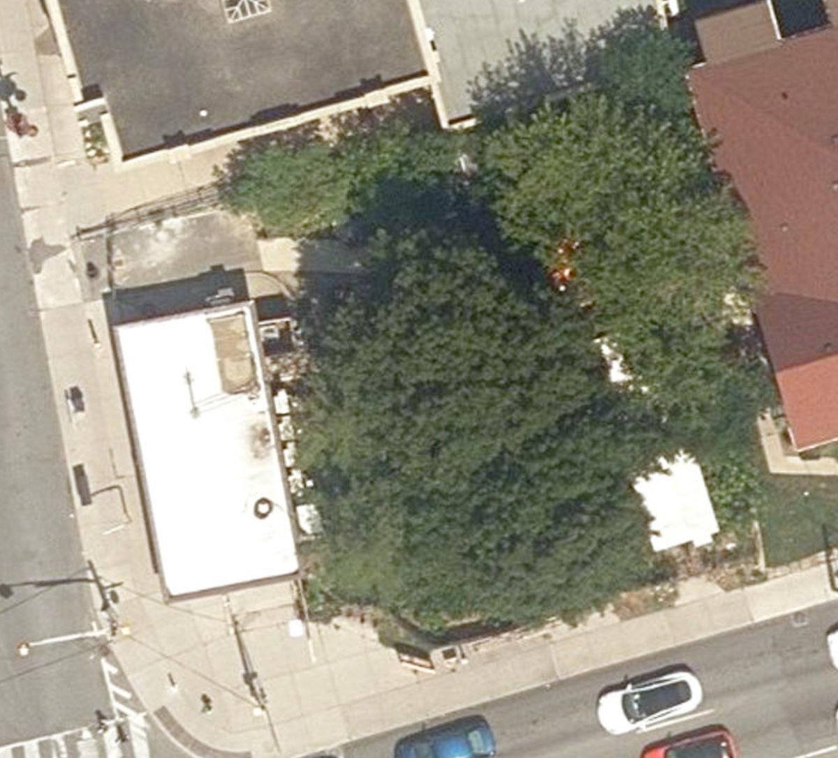 George Milbrandt Parkette — site photograph