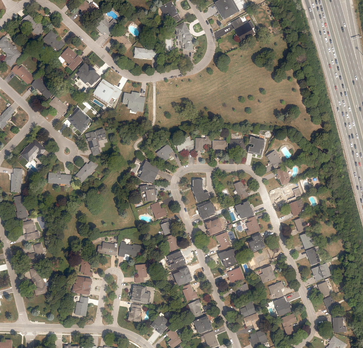 Laurentide Park — site photograph
