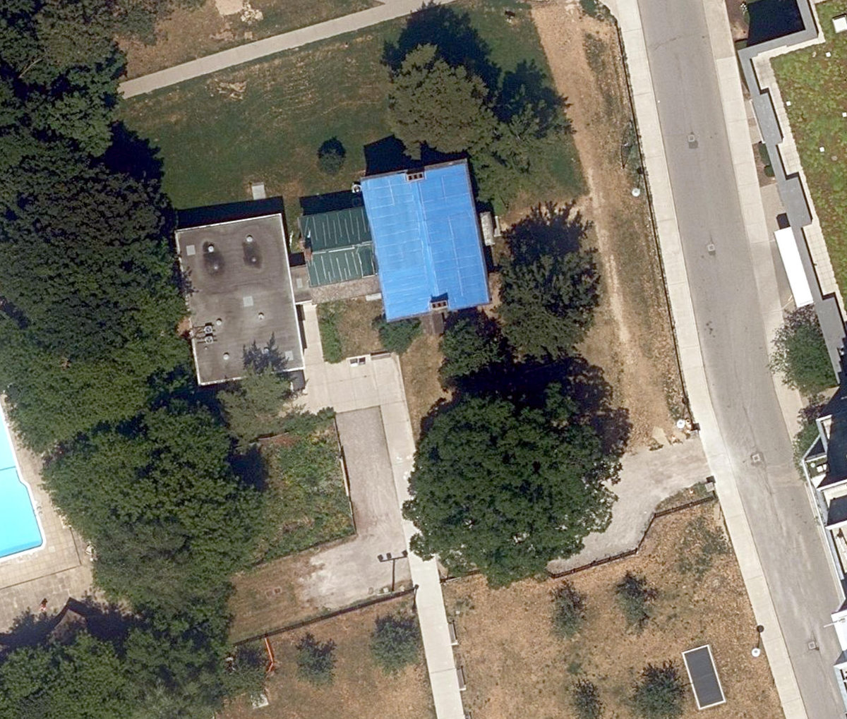 GIBSON HOUSE - Building Grounds — site photograph