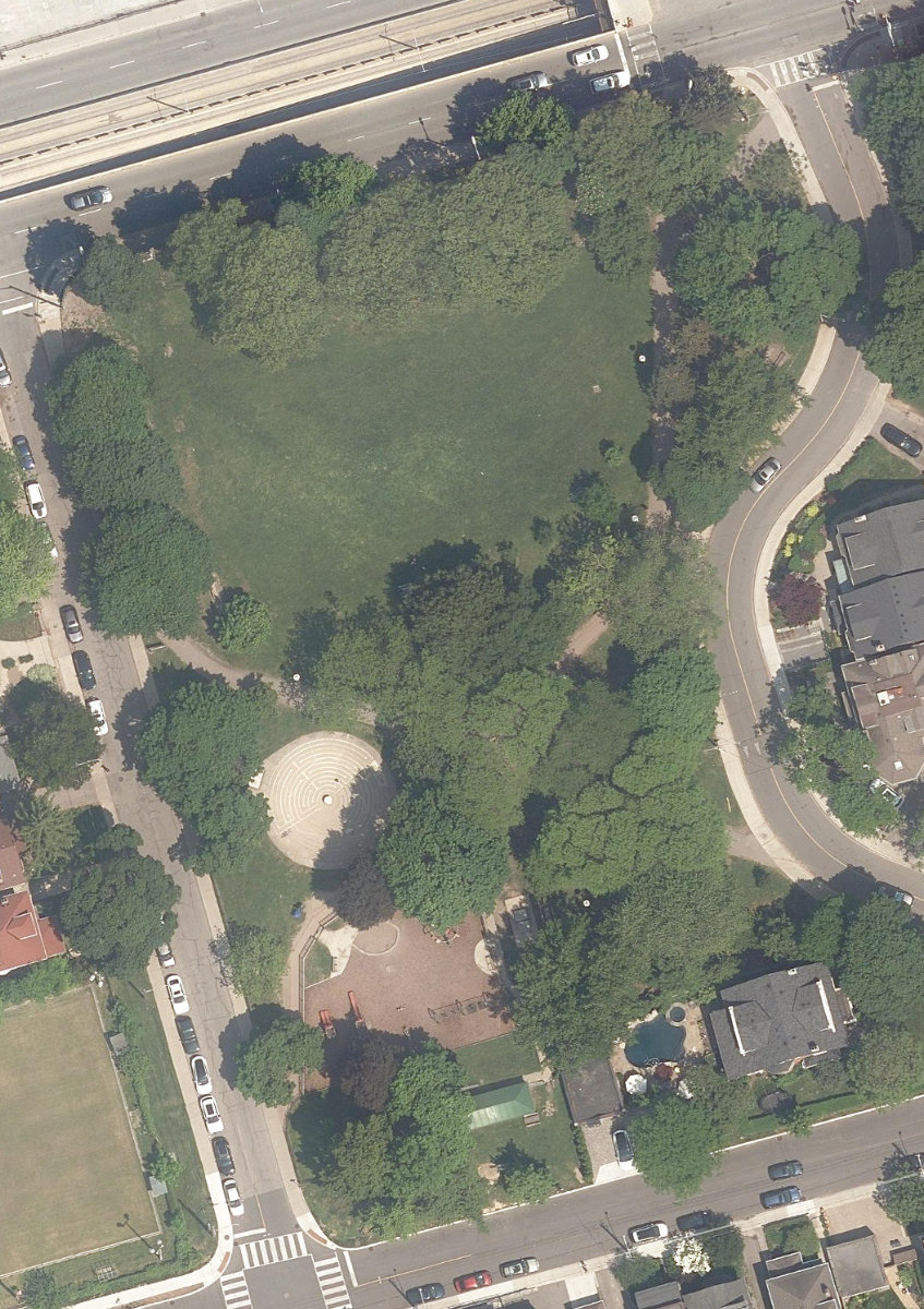 Wells Hill Park — aerial / top-down view