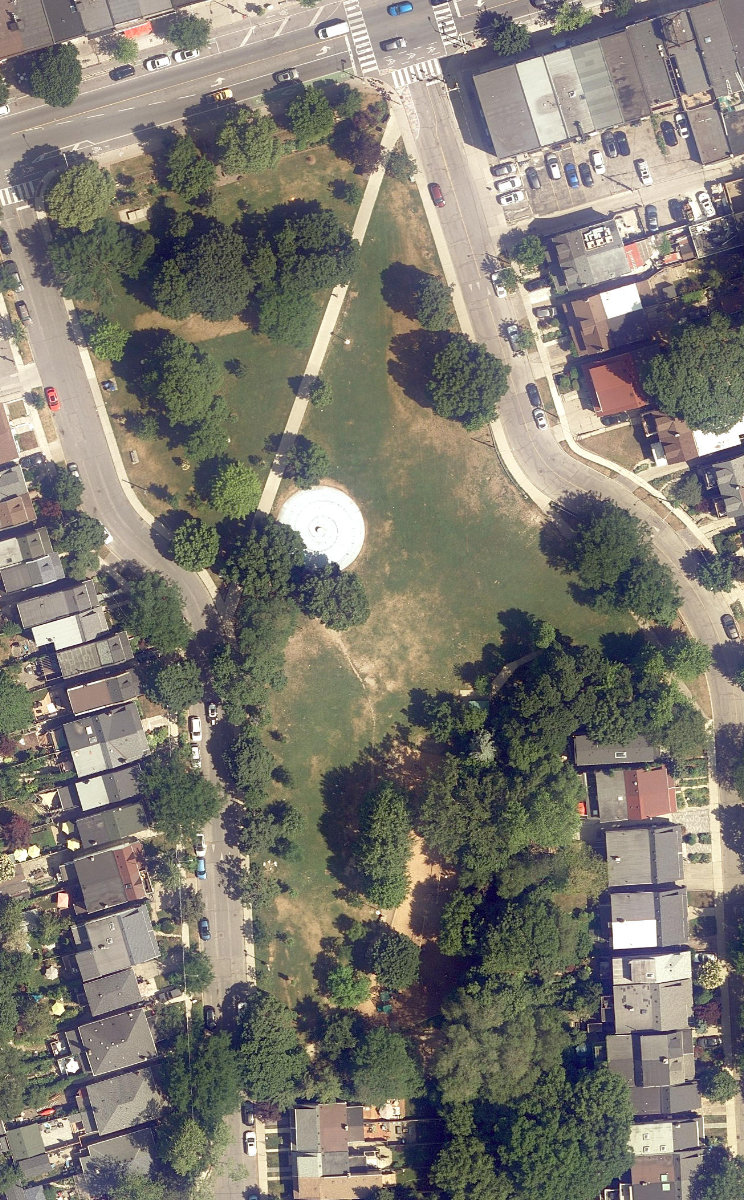 East Lynn Park — aerial / top-down view