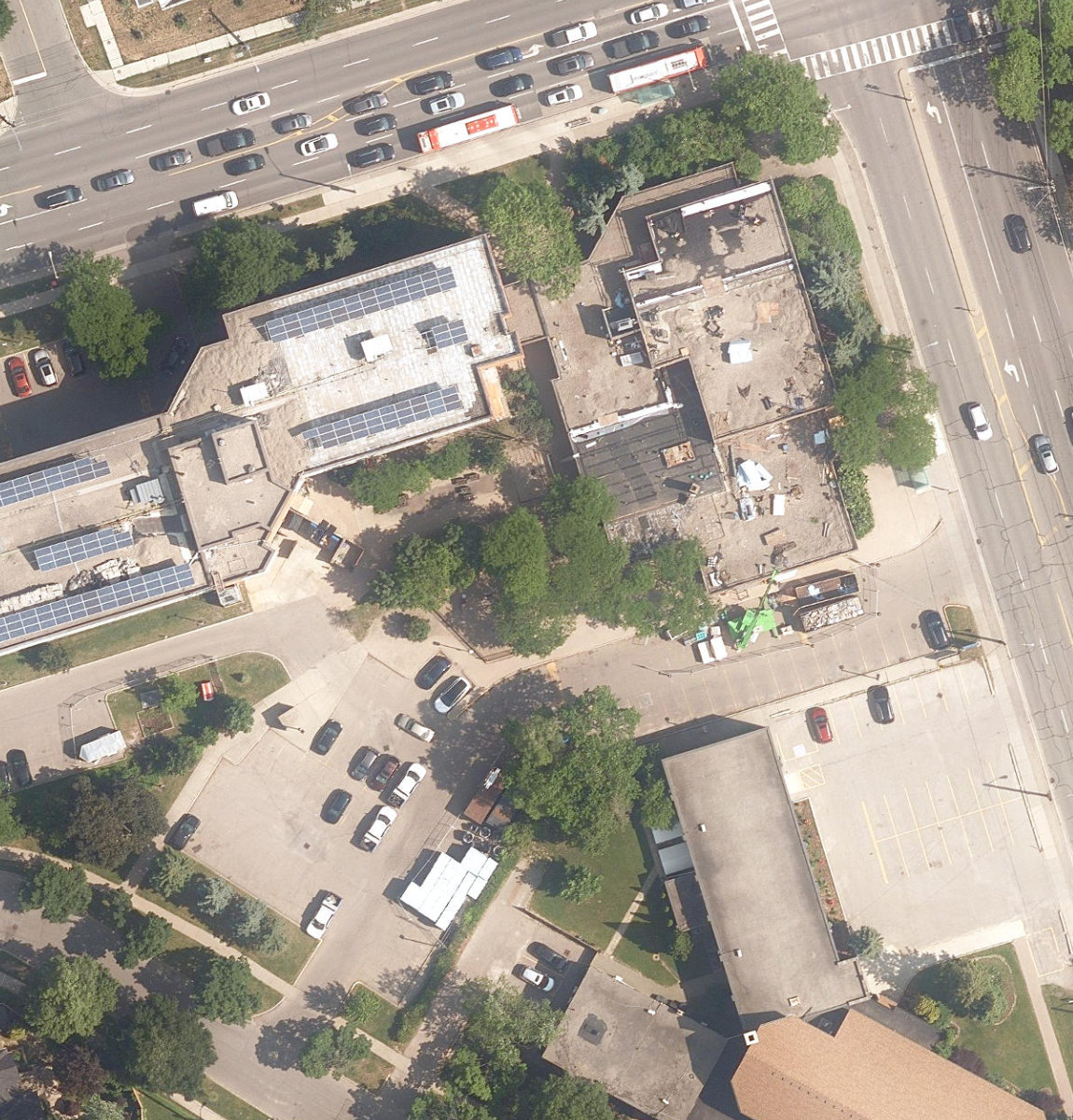 ARMOUR HEIGHTS COMMUNITY CENTRE - Building Grounds — site photograph