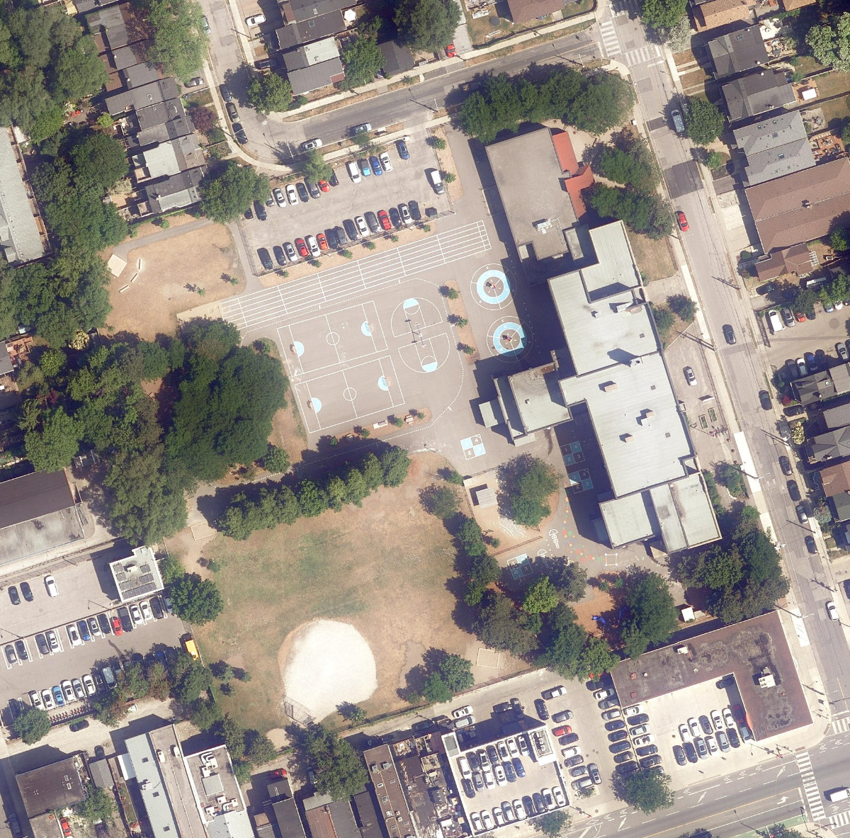 TERRY FOX RECREATION CENTRE - Building Grounds — site photograph