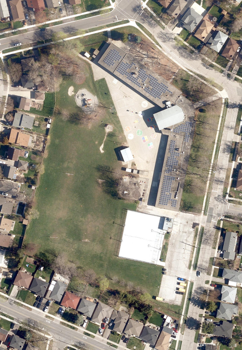 RIVERCREST PUBLIC SCHOOL - Building Grounds — site photograph