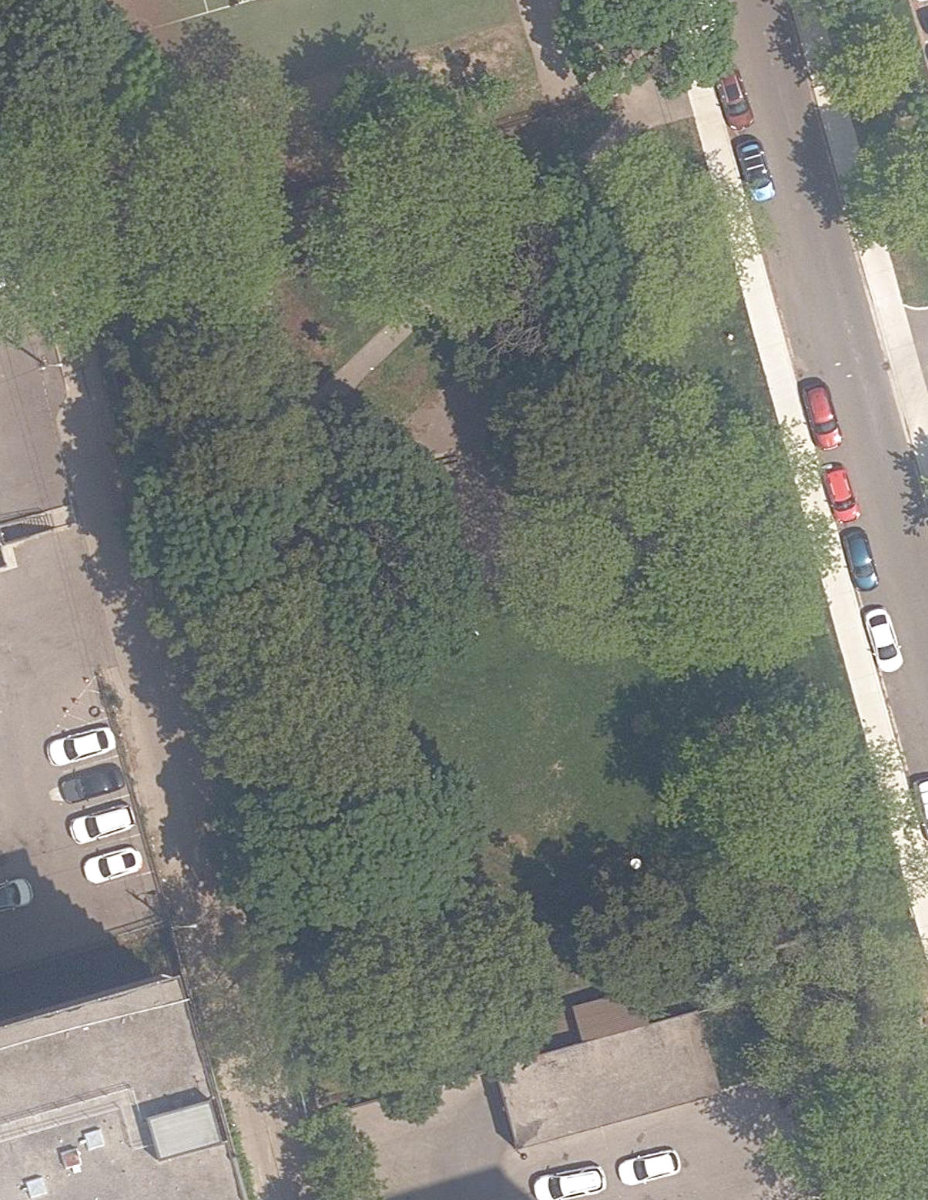 Close - Springhurst Parkette — site photograph