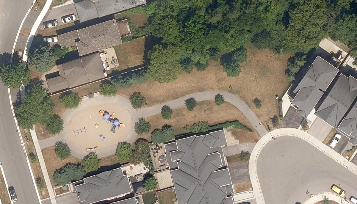 Maberley Parkette — site photograph