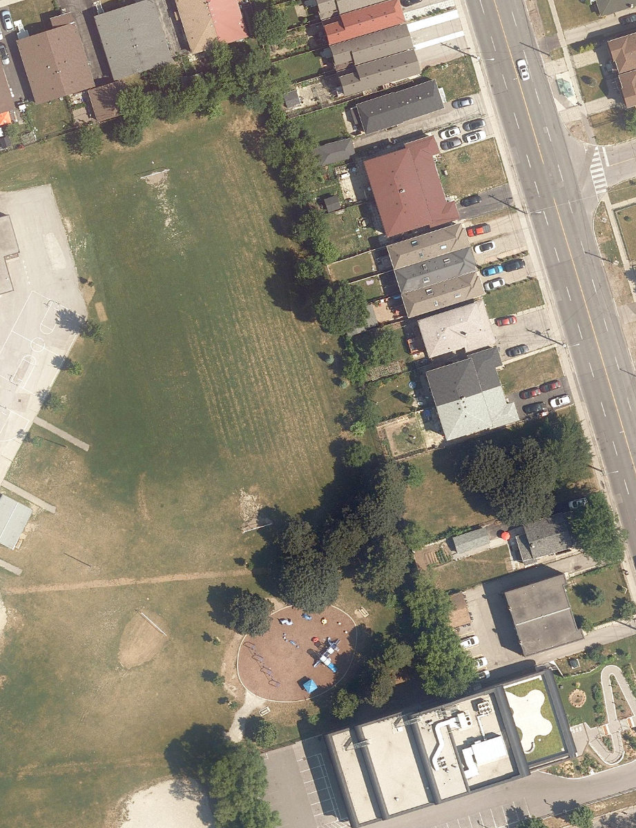 Danforth Gardens Park — aerial / top-down view