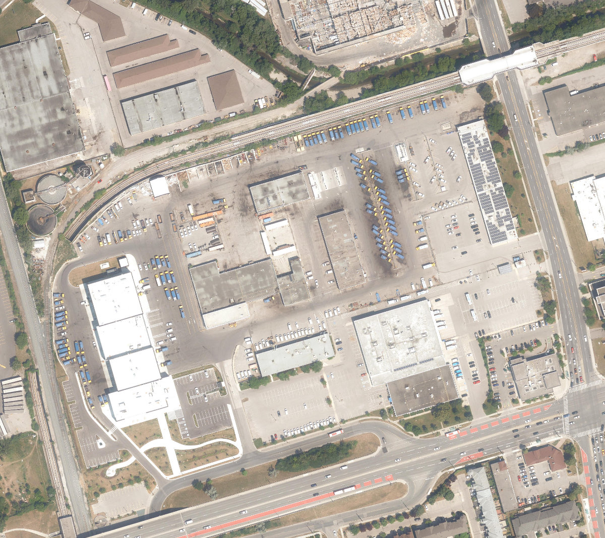 ELLESMERE YARD - Building Grounds — site photograph
