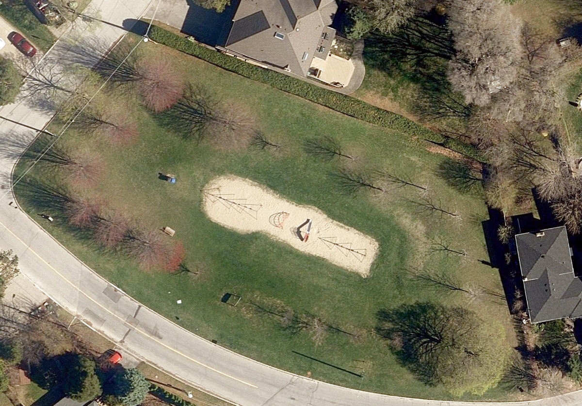 Aneta Circle Parkette — site photograph