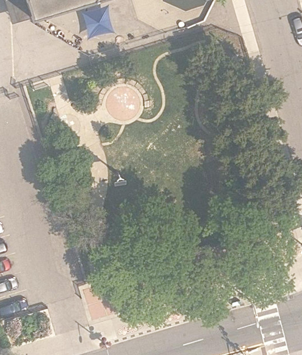Santa Chiara Parkette — site photograph
