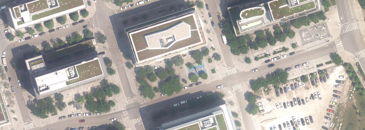 Diamond Jubilee Promenade — aerial / top-down view