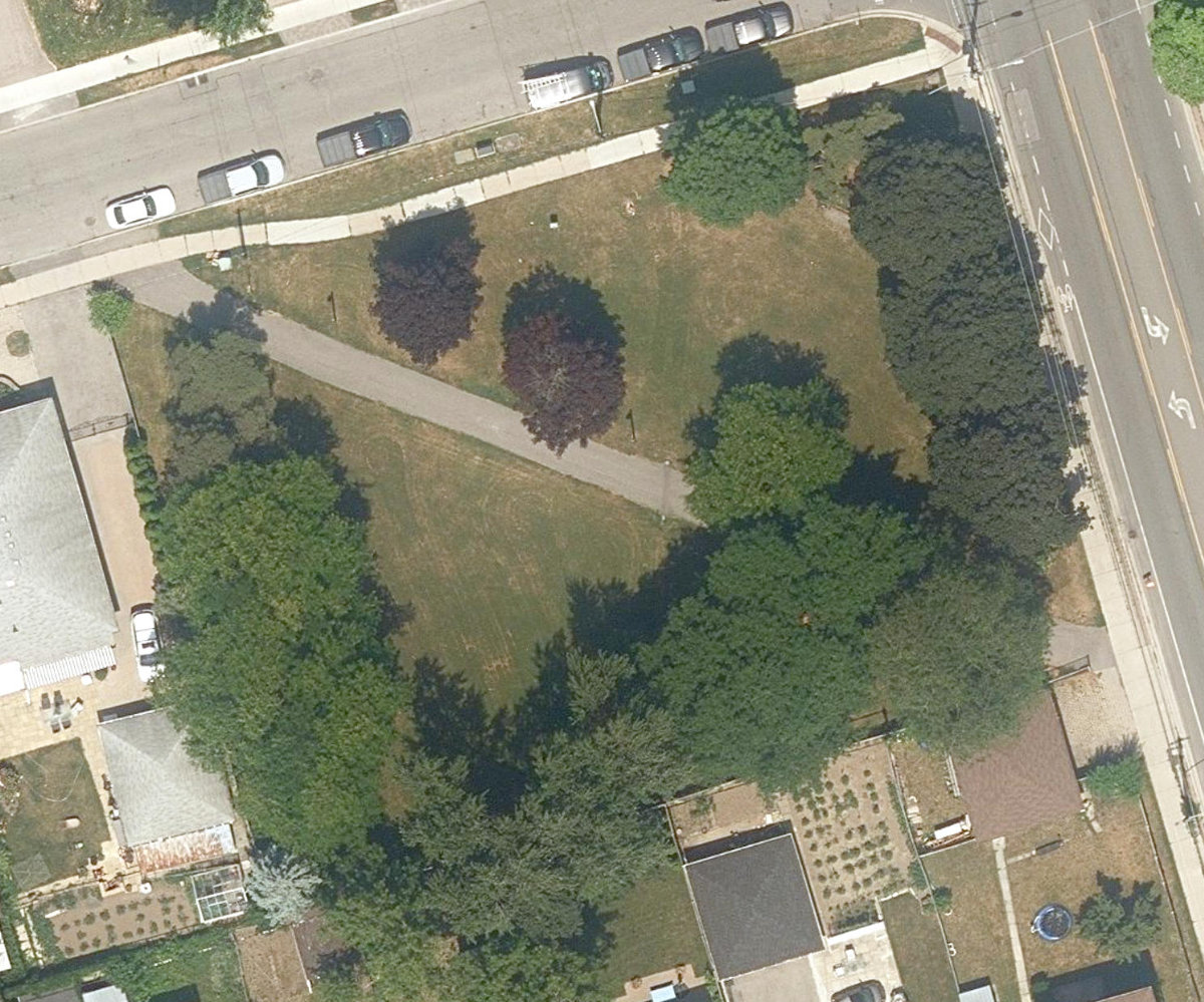 Glengrove / Marlee Parkette — aerial / top-down view