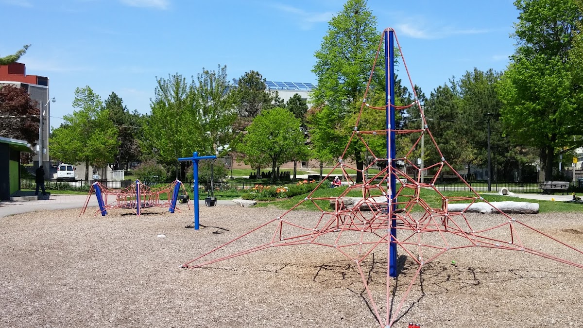 Felstead Avenue Playground — site photograph