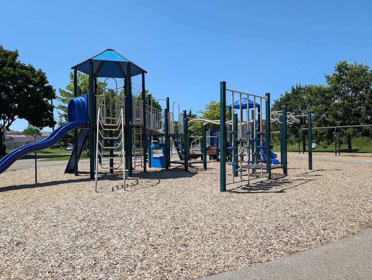 Walter Saunders Memorial Park — site photograph